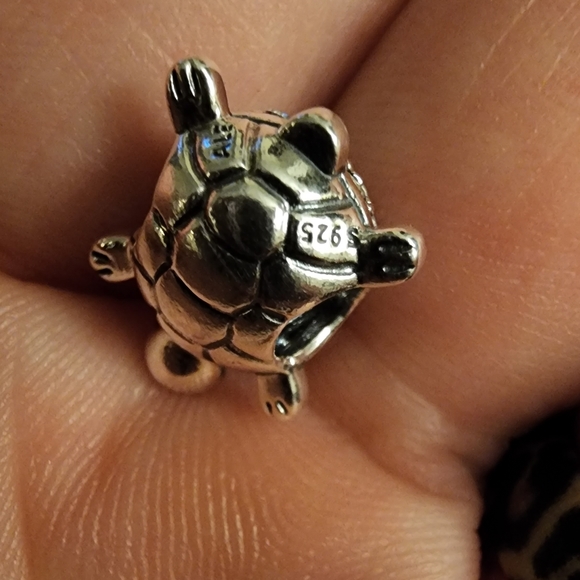 Pandora sea turtle charm - Picture 3 of 4